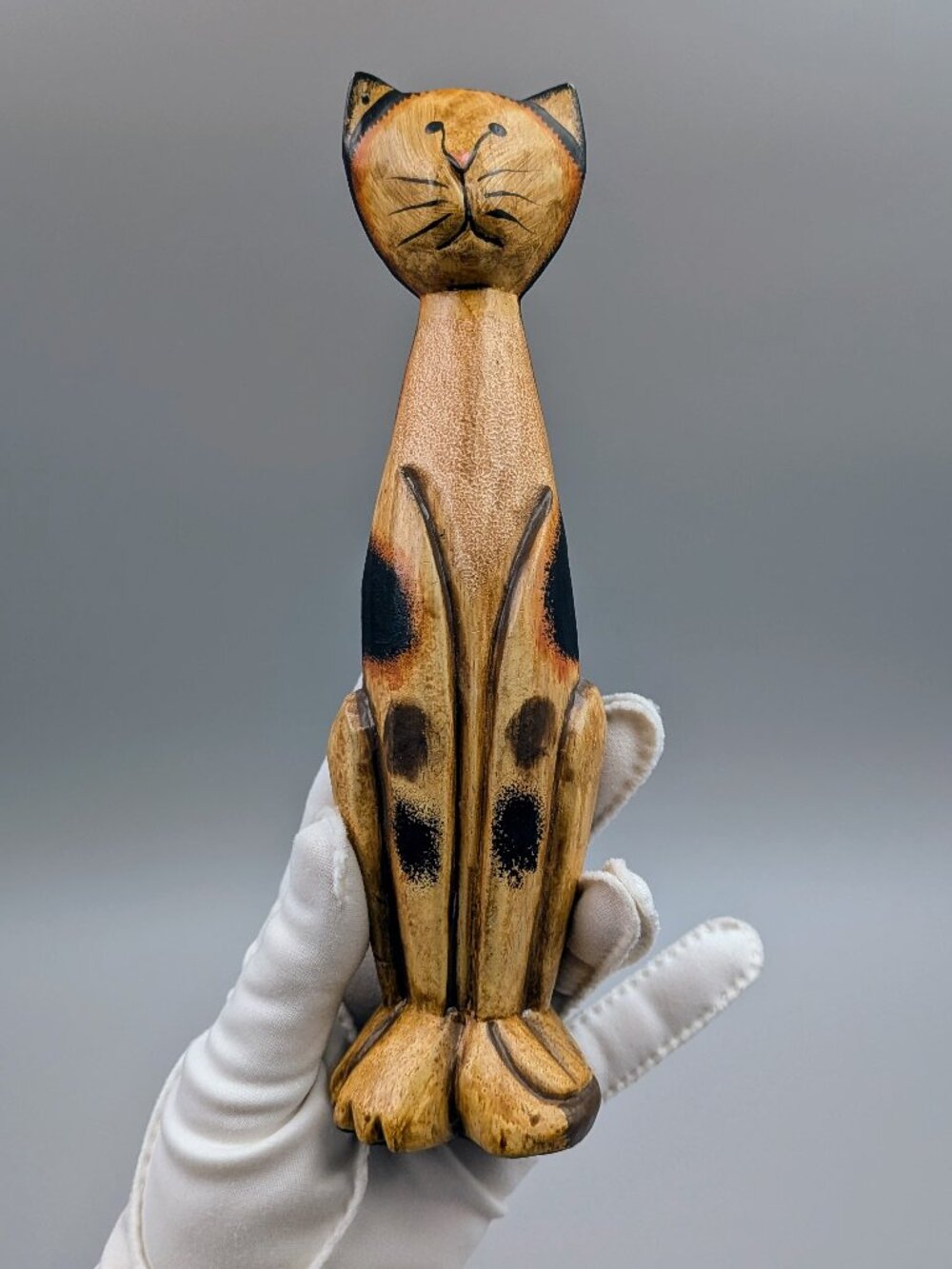Vintage Hand Carved Wooden Cat Statue - Boho Folk Art Shelf Decor